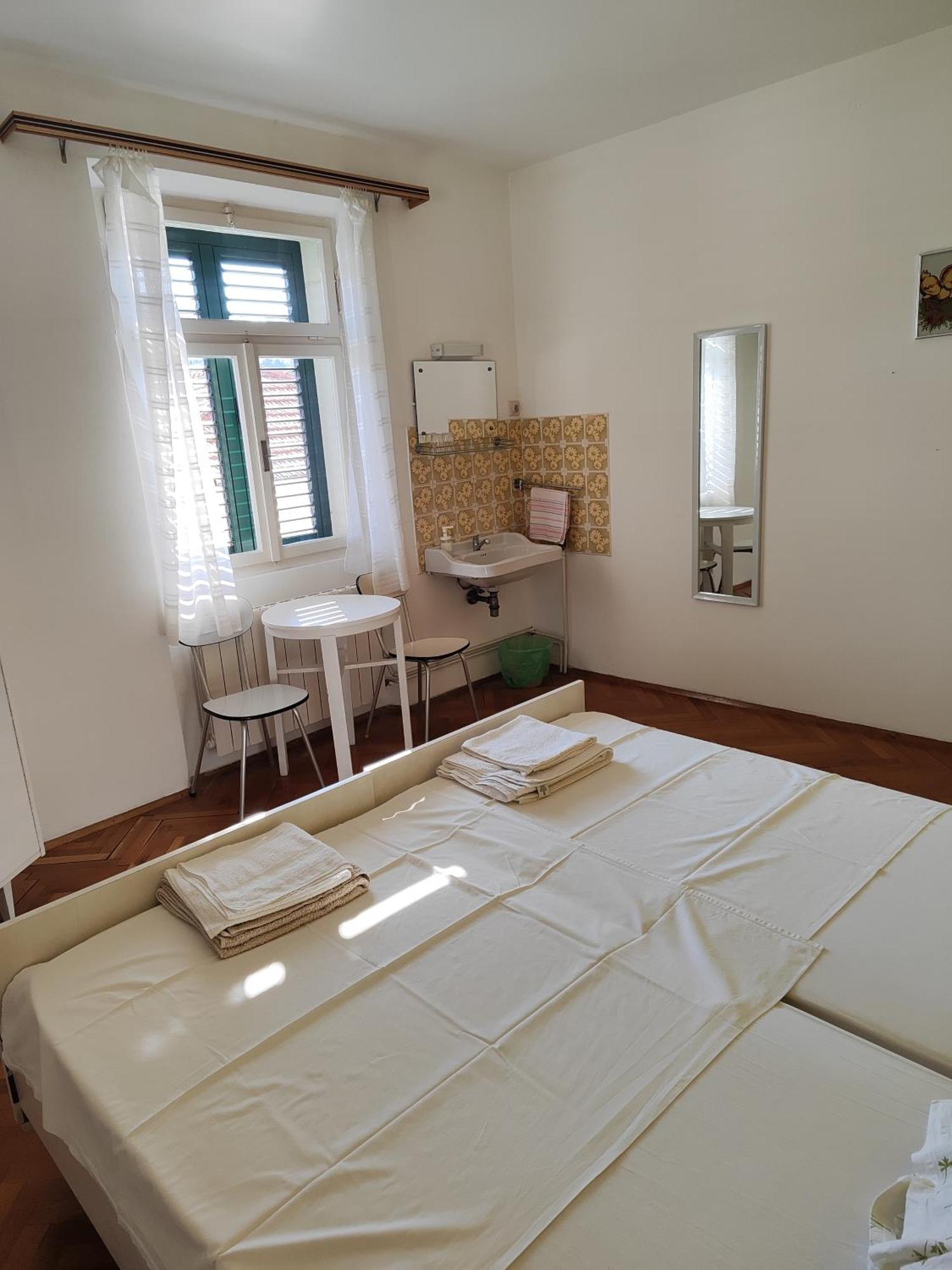 Guesthouse Franko Вела-Лука Экстерьер фото