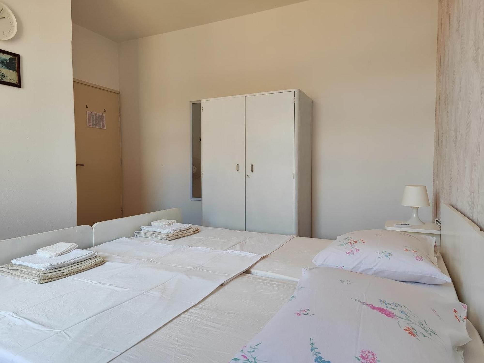 Guesthouse Franko Вела-Лука Экстерьер фото